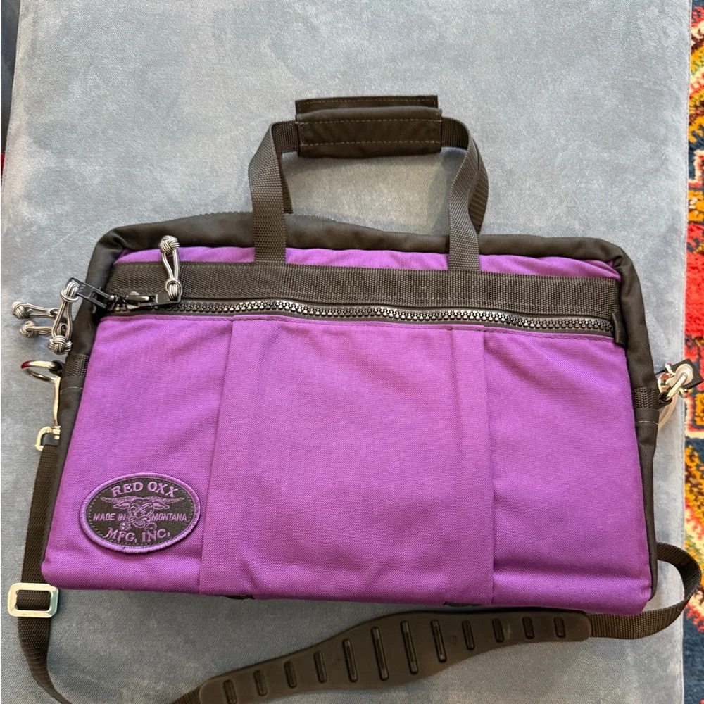Red Oxx Computer Messenger Bag - Picture 2 of 3